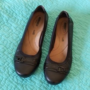 Black Clarks Flats